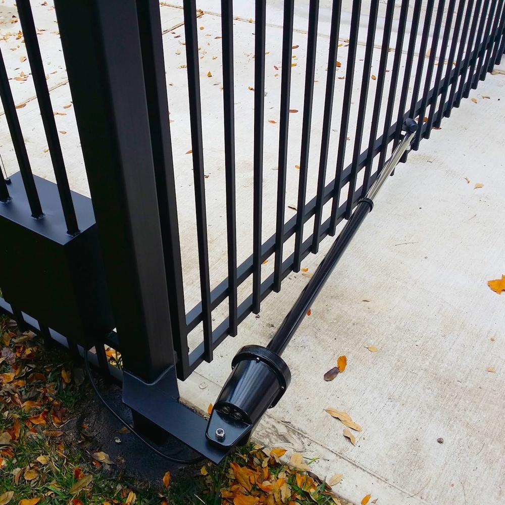 Mesin Otomatis Pintu Gerbang Swing di Bali